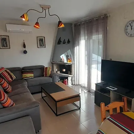 Confortable En Sant Genis, - Cerca De Playa Y Actividades F - Es-170-44 Apartment Llanca