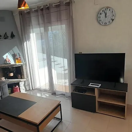 Apartment Confortable En Sant Genis, - Cerca De Playa Y Actividades F - Es-170-44